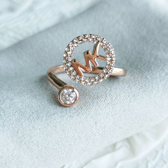 Michael Kors Monogram Logo Crystal open ring size 7 Rose Gold - Picture 1 of 4